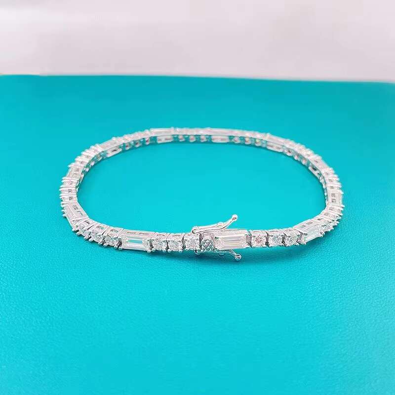New Design White Gold Plated Hip Hop Jewelry Moissanite Baguette Tennis Bracelets for Gift