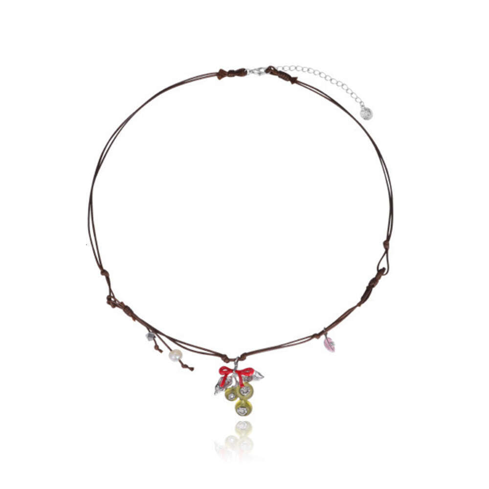 Butterfly Bow Green Grape Necklace for Women 2025 New Light Luxury Fashion Versatile Simple Elegant High-end Collarbone Chain