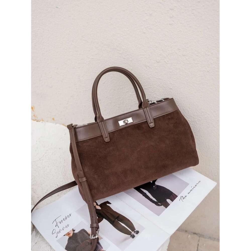 Women Bags Fall/Winter Handbag Women's Shoulder New Fashion Commuter Crossbody Bag Bucket Bags Of Sliver Buckle