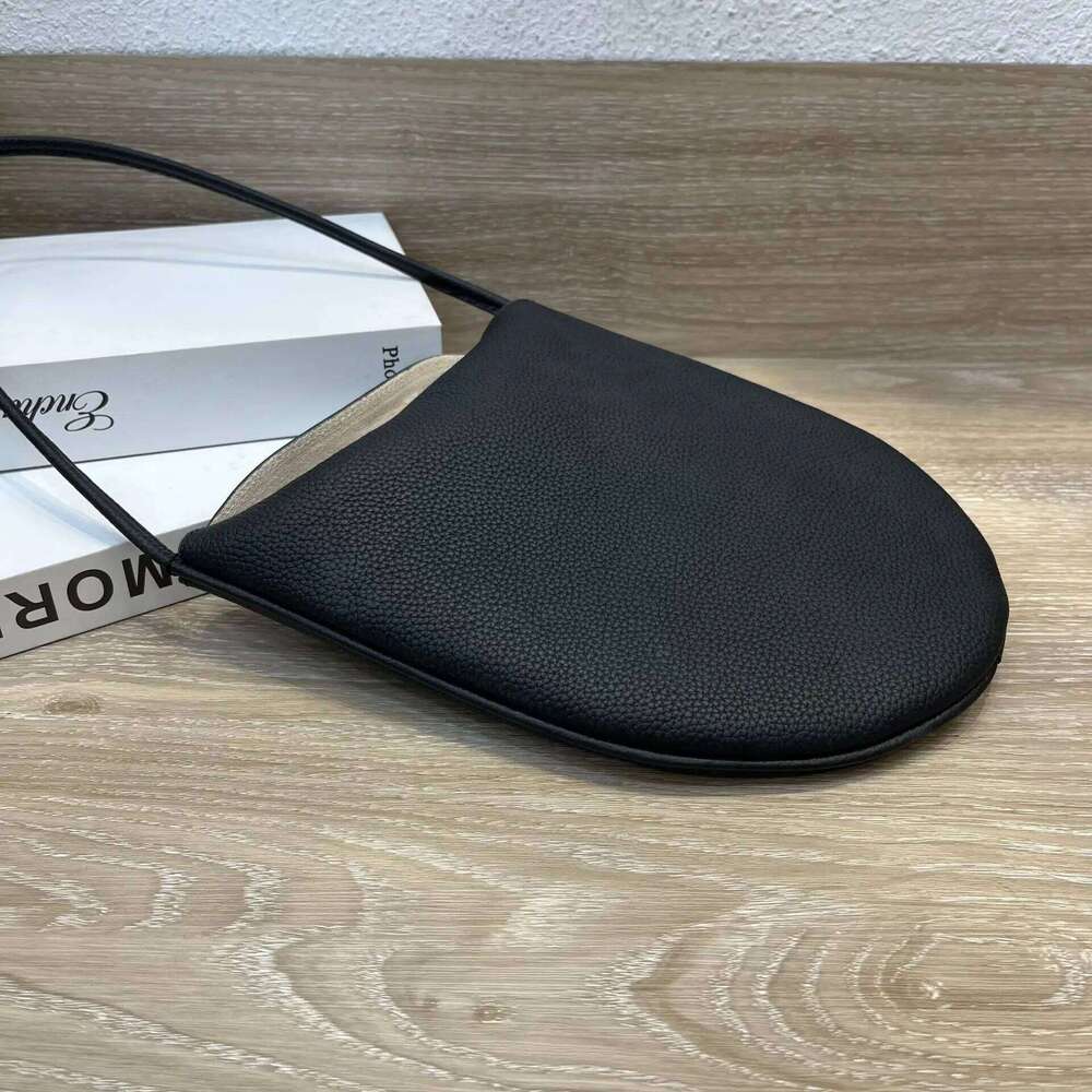 Genuine Leather Vintage Armpit 2025 New Niche Design Top Layer Cowhide Personality Minimalist Women's Fashion Shoulder Bag St251110