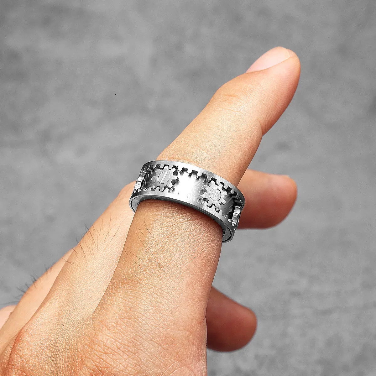 Fidget Spinner Gear Men Rings Stainless Steel Women Jewelry Punk in Rock Stranger Things Fashion Accessories Gift Wholesale 251110