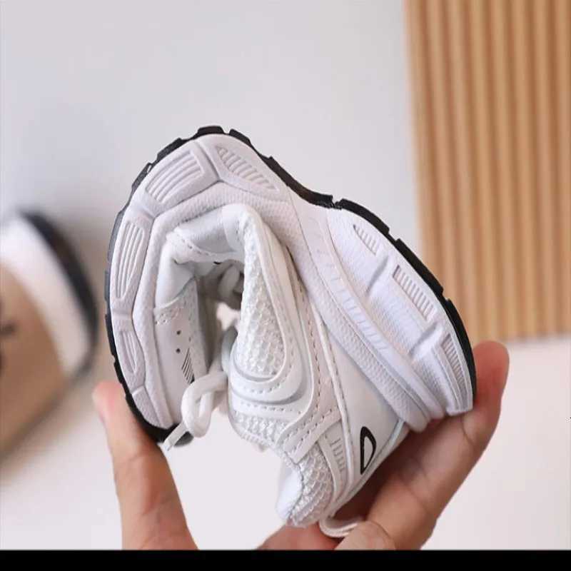 Childrens sports shoes 2025 autumn new boys casual running shoes girls fashionable dad shoes baby walking shoes Size 21-36 W251110