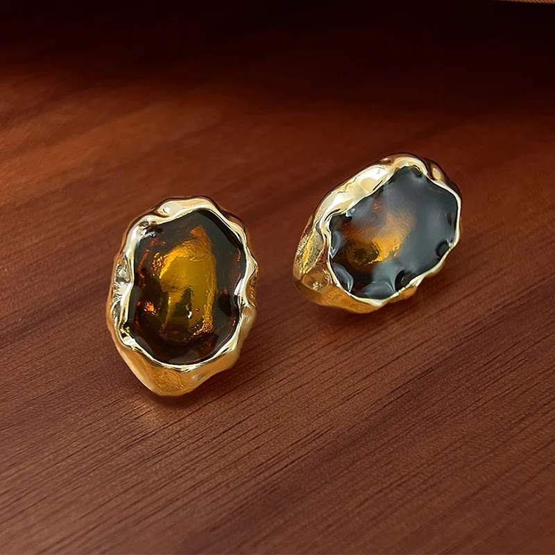 Exquisite Vintage Stud Earrings Trend Fashion Personality Jewelry Geometric Accessories Party Gifts Women Unique RG0183 250409
