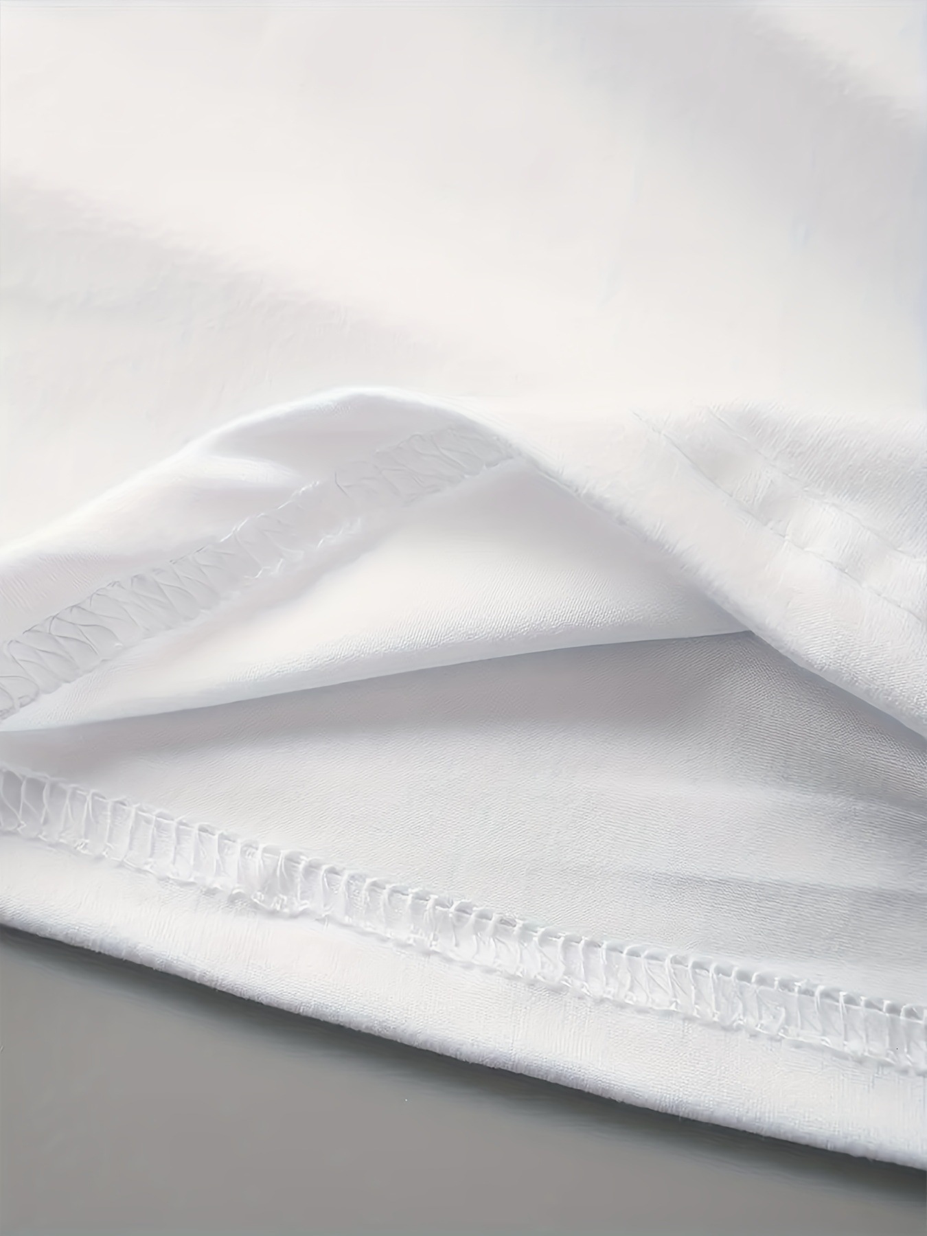 Cat and dog cat print Tshirt casual round neck short sleeved top for spring summer womens clothing 250409