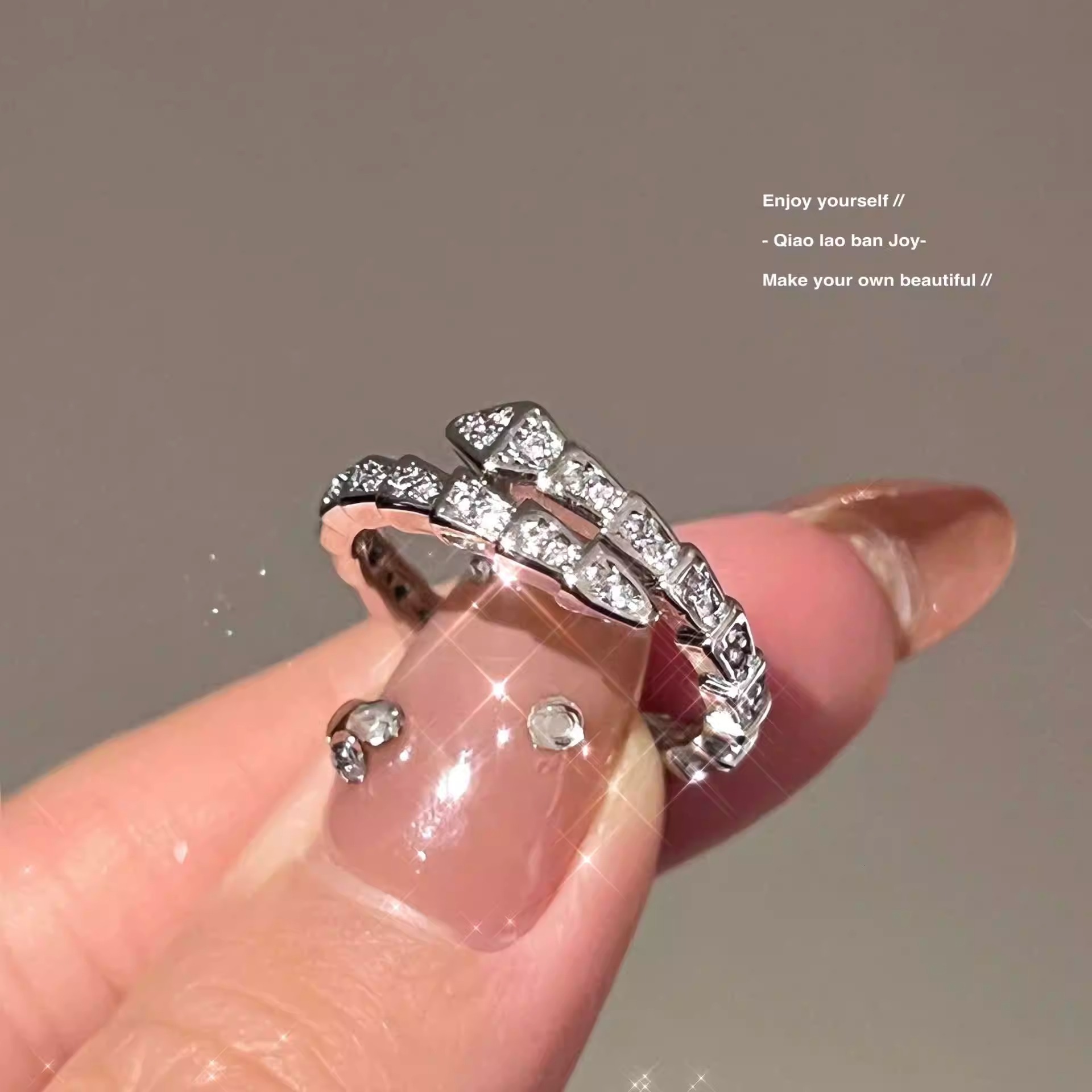 Sparkling Fashion Ring Diamond Snake-shaped Ring Silver Adjustable Ring High-quality Texture Simple Designer Ring Versatile Trendy Cool