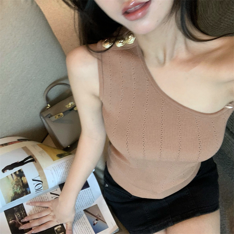 2025S Designer Women S T Shirt Black Knitted Single Shoulder Strap Tank For Women In Summer Spicy Girl Off Shoulder Slim Fit Irregular And Sexy Top