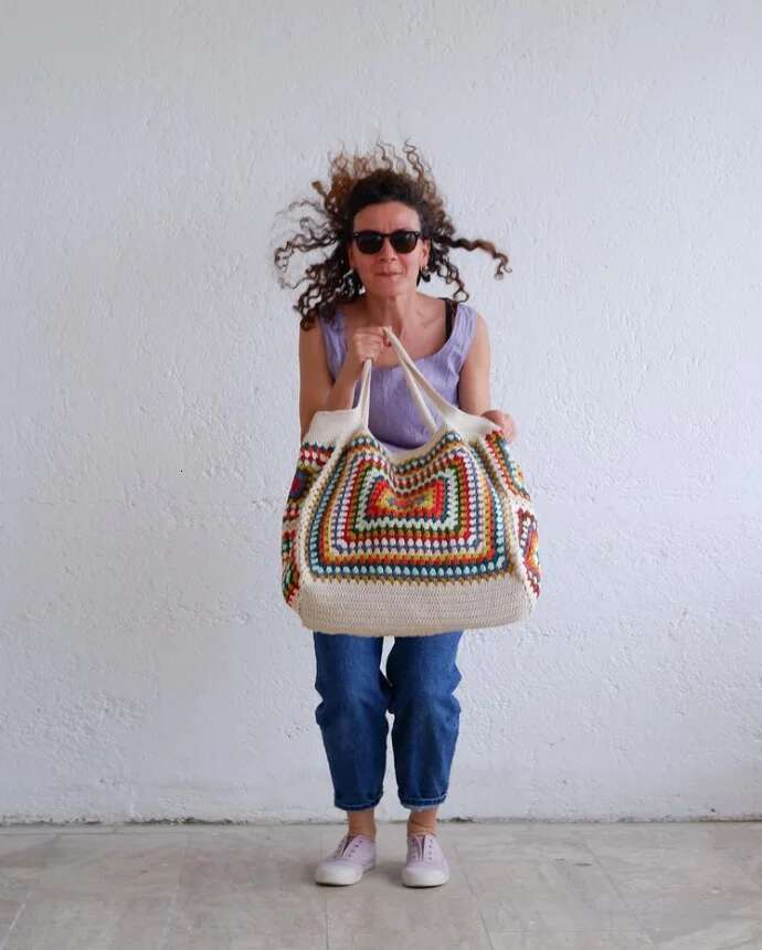 Crochet Boho Chic Granny Square Gran Tote Handbag Beige Blue Striped Market Vintage Style Hippie Summer Beach Bag Wholesale