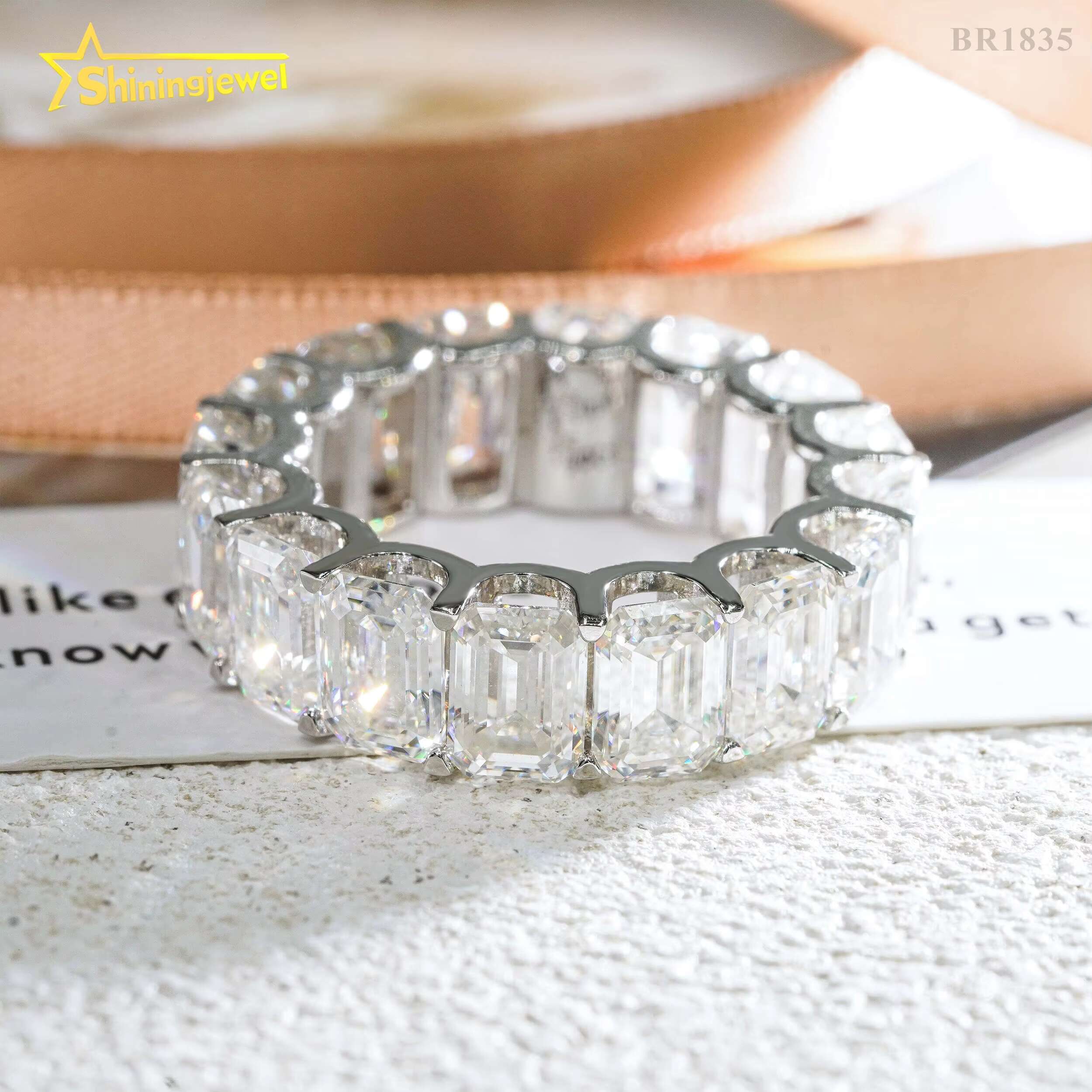 Fine Women Jewelry 925 Sterling Silver Pass Diamond Tester Emerald Cut Eternity Moissanite Ring Engagement Band Ring