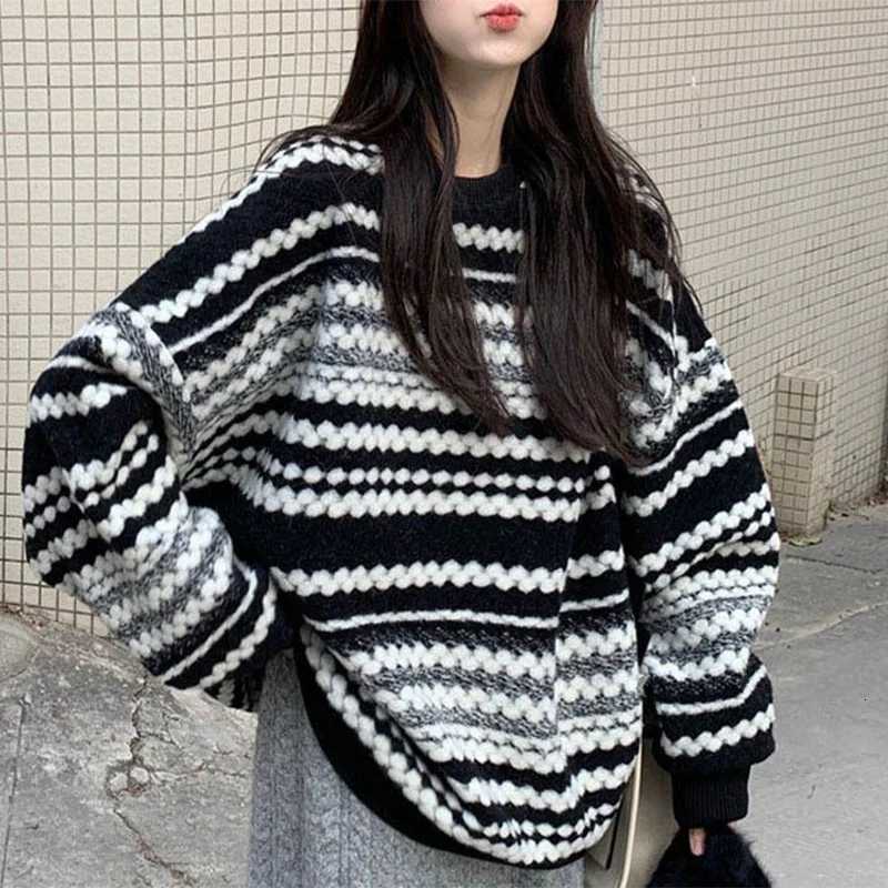 Fashion Harajuku Striped Knitted Sweater for Women Y2K Vintage Loose O-Neck Pullover Autumn Winter Casual Streetwear Long Sleeve Jumpers Y251110