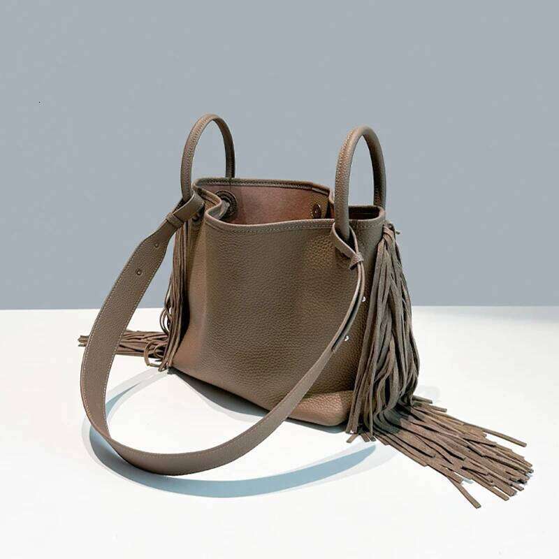 First Layer Cowhide Tassel Bucket 2025 New Niche Design Large Capacity Commuter One-Shoulder Crossbody Bag Women's Handbag