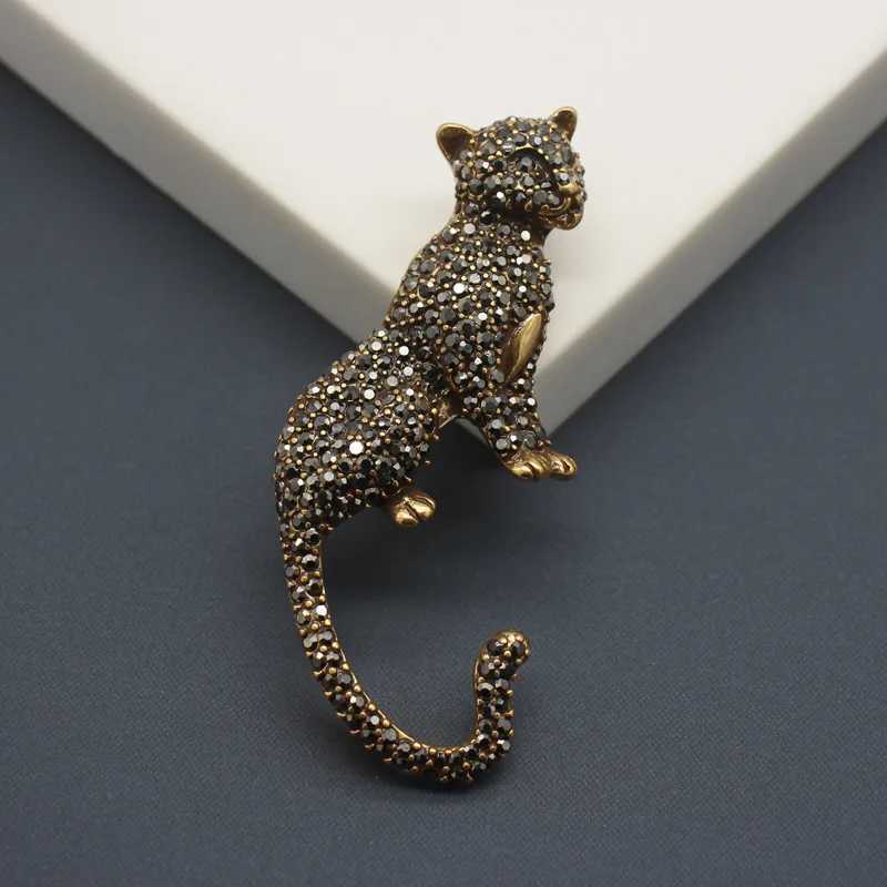 Vintage Animal Gem Brooch - Antiqued Leopard Brooch Understated yet Dramatic 3D Antique-Style Pin M168W251110