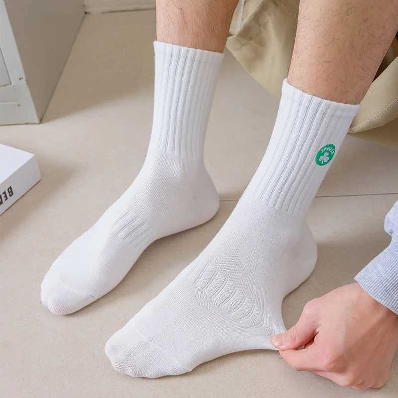 New Mens Sports Embroidered Socks Basketball Cotton Crew Socks Fashionable Womens Sports Running Socks High Quality X250410