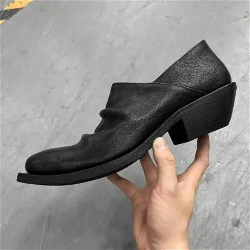Pleated Shoes for Mens Pointed Toes Chunky High Heels Male Loafers Sewing Lines Chassure Hommes Shallow Tacones Solid Zapatos 251106