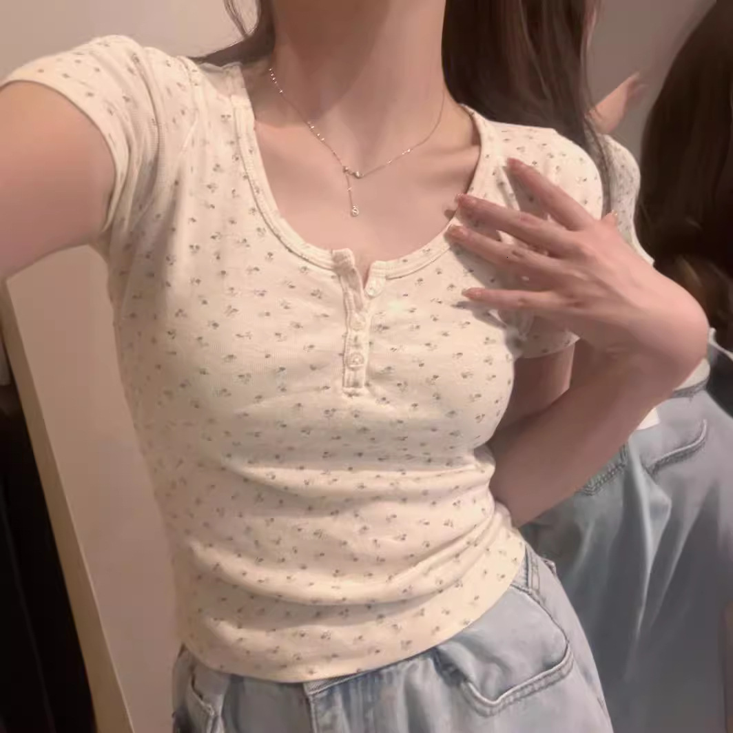 2025S Designer Women S T Shirt U Neck Floral Short Sleeved Top For Women In Summer New Design Versatile Slim Fit And Slimming T Shirt