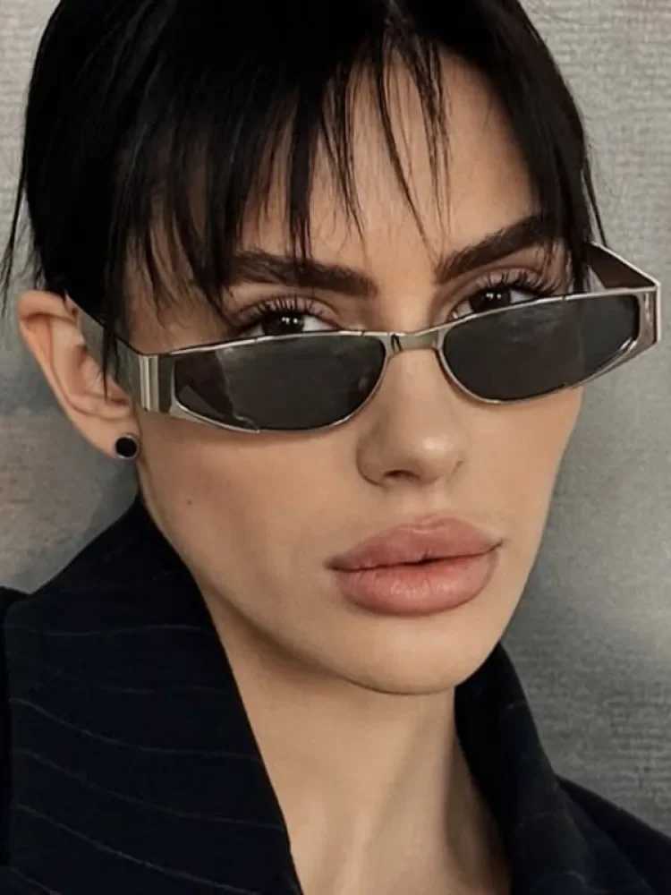 Silver Frame Y2K Cat Eye Sunglasses Women Small Narrow Frame Vintage Retro Sporty Punk Hip-Hop Style Fashion Sunglasses UV400W251108
