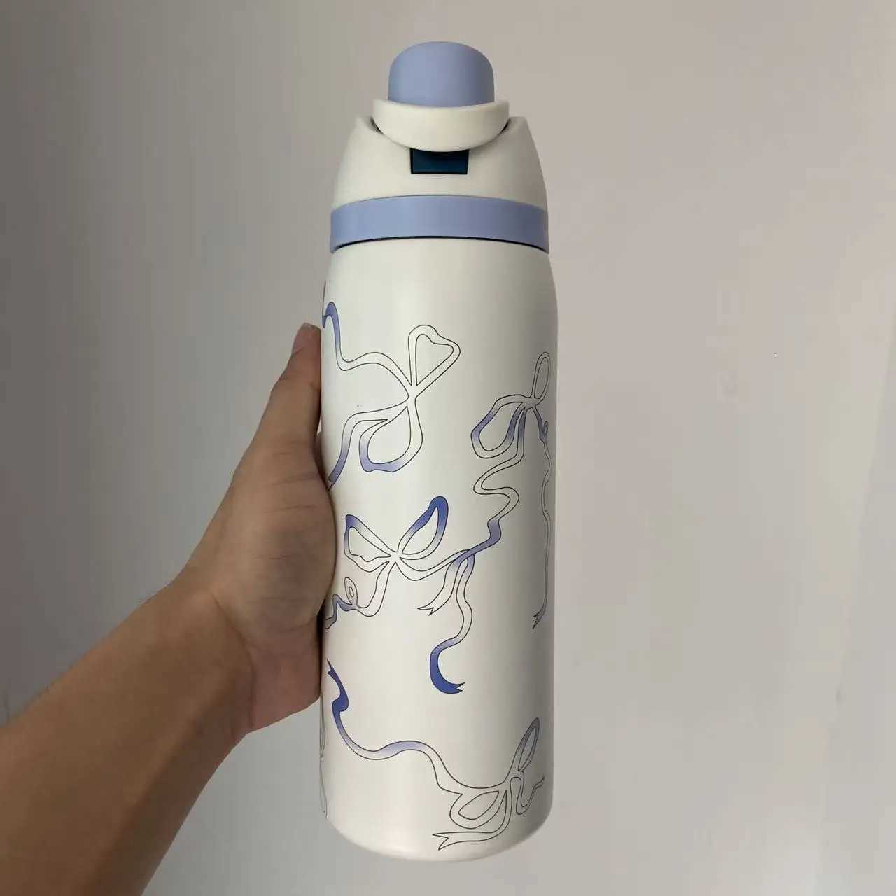 Fashionable cup 32oz Owa Stainless Steel Insated Water Bottle with Straw And Ribbons BPA- Sports Water bottle for Men and Wen Portable Y251110