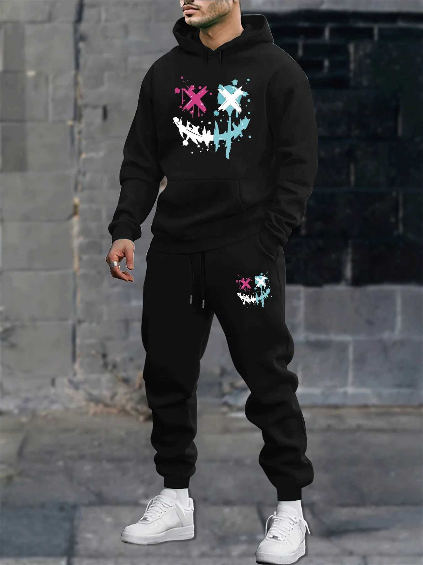 Mens autumn and winter casual fashion warm smiling face pattern printed loose plush thick hooded sweatshirtsweatpants set W251110