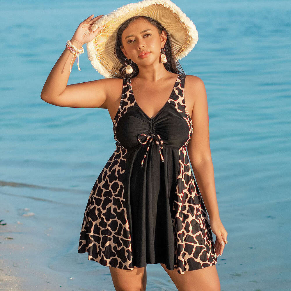 European American plus size women's conservative split skirt swimsuit 2025 new style chic and elegant clothing