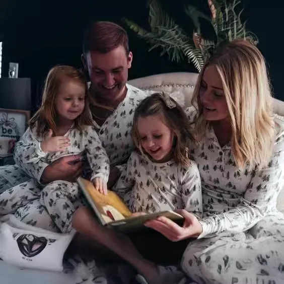 Christmas Pjs Adults Kids Matching Pajamas Set Allover Print Soft Loose Sleepwear Xmas Family Look Pyjamas Holiday Wear 251104