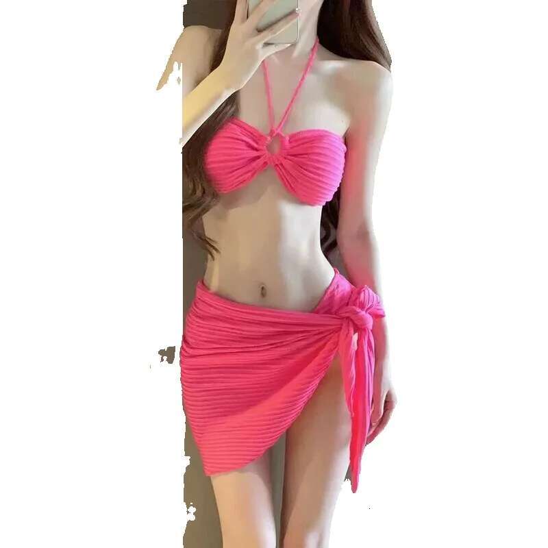 Women's three piece swimsuit, bikini, beachwear, triangle, sexy, high-end, white, red, warm spring