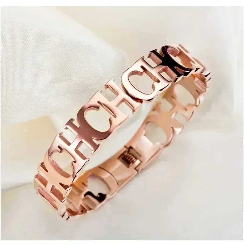 CH Panther Womens Luxury Wolf Bracelet Elegant Love Bangle for Stylish AccessoriesC250411
