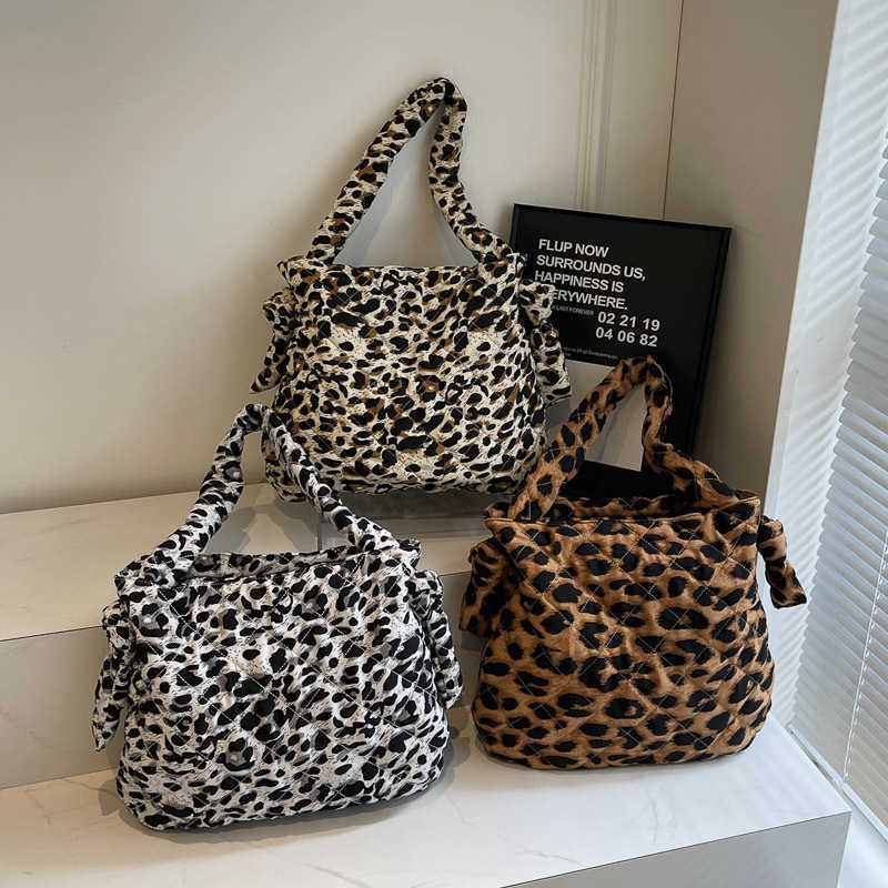 Fashion Quilted Leopard Print Bag Women's Bag New Autumn Winter Large Capacity Crossbody Bag Commuter Shoulder Underarm Tote Bag