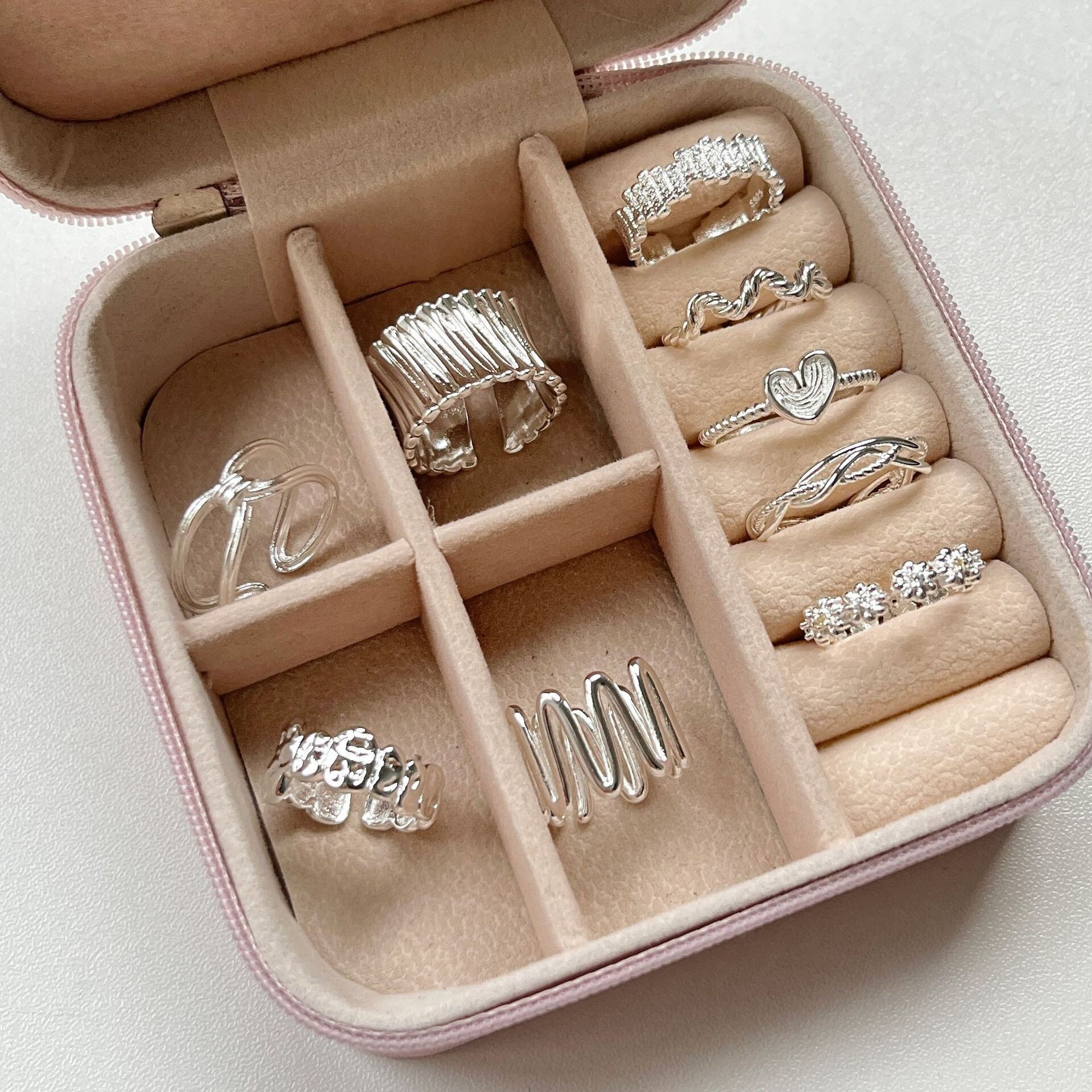 Exquisite Versatile Pleated Irregular Ring For Women Designer Ring Non-fading Adjustable Open Design Fashion Ring Light Luxury Simple Style Index Fing