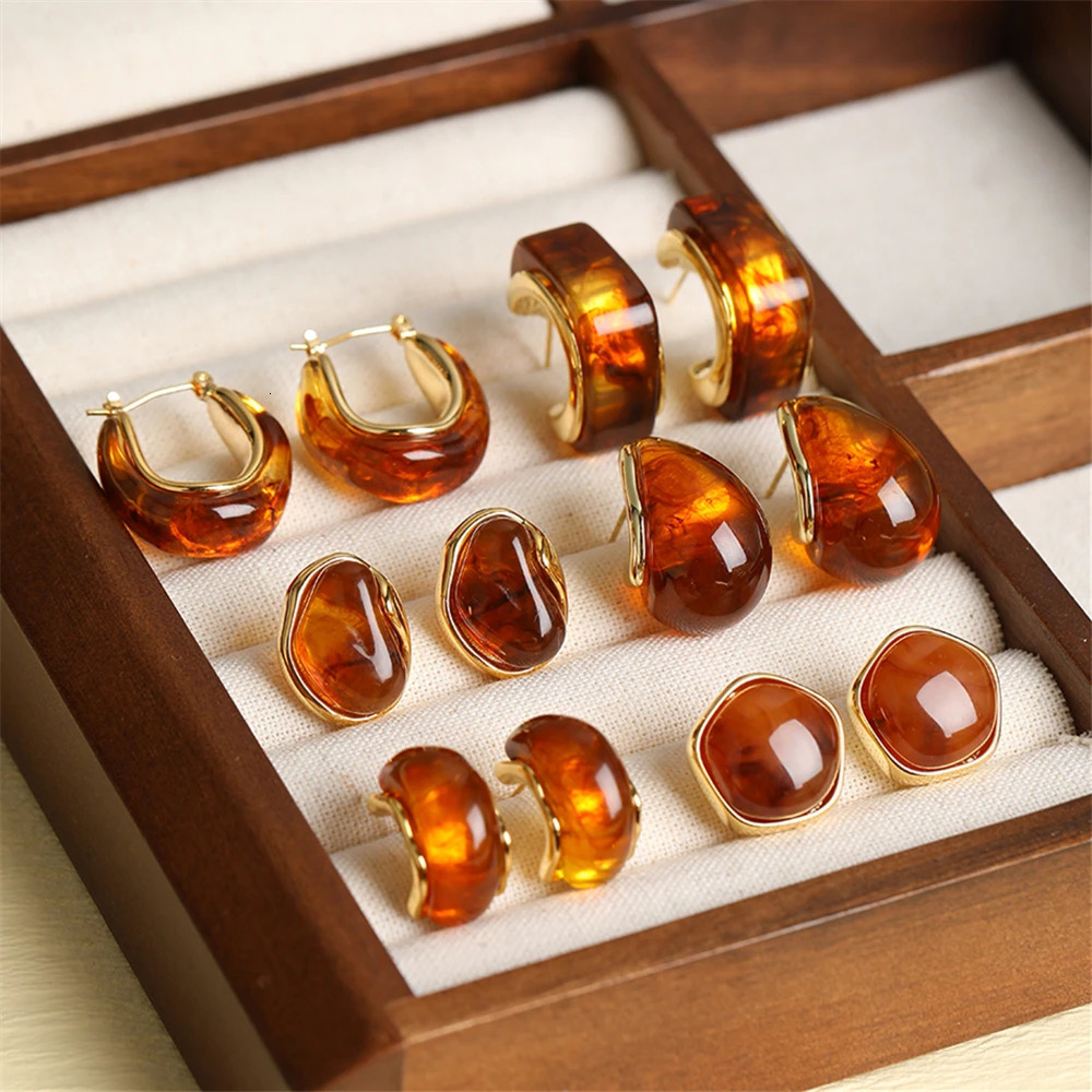 European Trend High Amber Earrings For Women Fashion French Retro Style Jewelry Girl Gift Accessories 250409