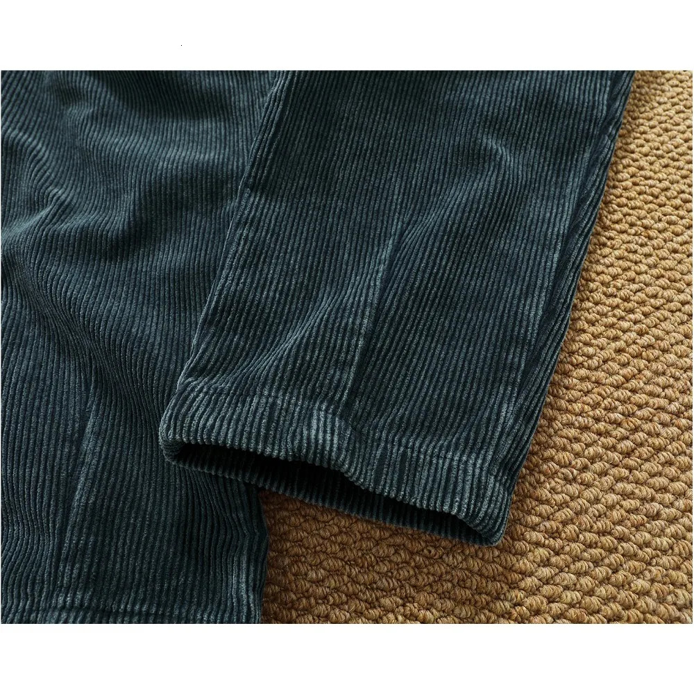 Heavy cotton corduroy casual pants for men in autumn and winter multi-pocket loose straight Japanese retro woodcutting pants 251106