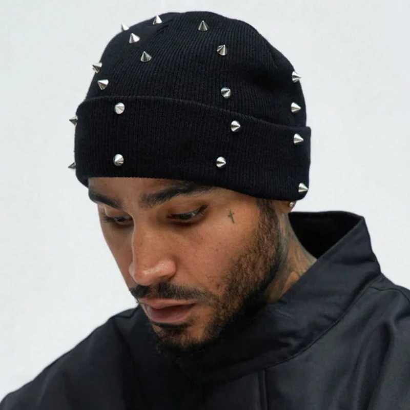 1Pc Men Punk Rivet Beanie HatGoth Gothic Skull Caps Winter Warm Knitted HeadCap for Men WomenSuitable for Street Daily WearXJ251110