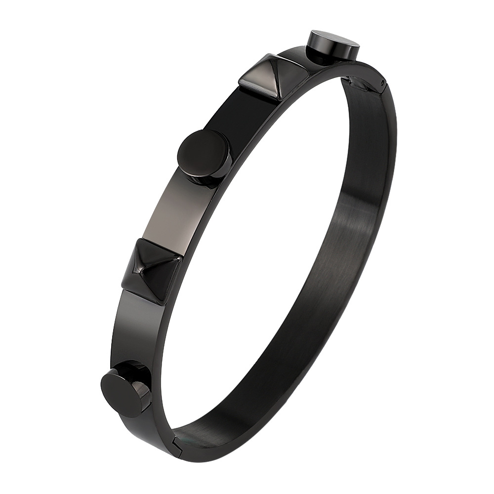 Titanium steel bracelet, high-end and fashionable, does not fade and has a punk style. New geometric bracelet, 18K gold electroplated