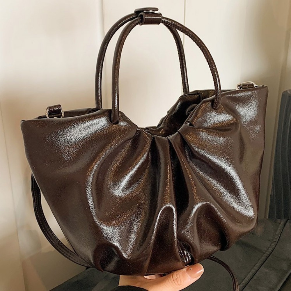 Elegant Ladies' Portable Hand Luggage Modern Look Meets Practicality