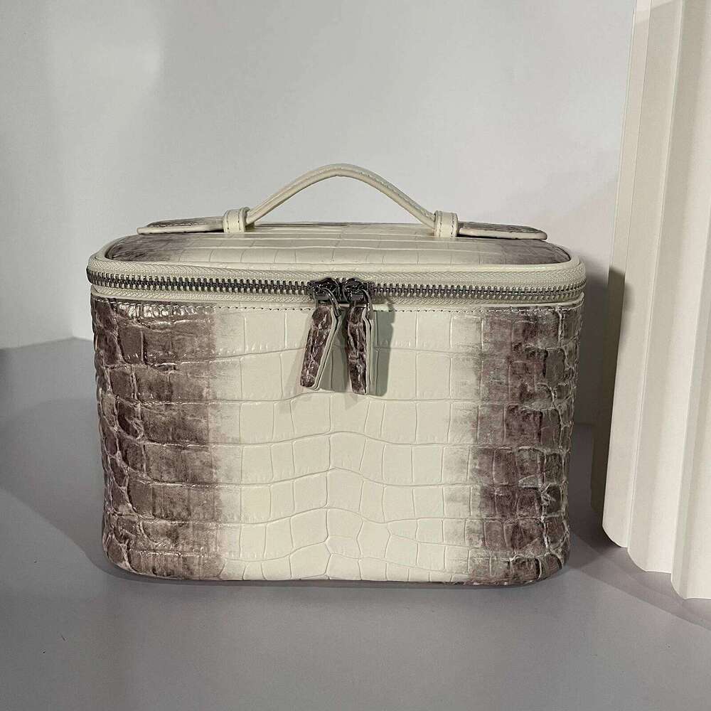 Cowhide Leather Crocodile Pattern Makeup New Free Initials Travel Portable Toiletry Large Capacity Storage Cosmetic Bag 251110