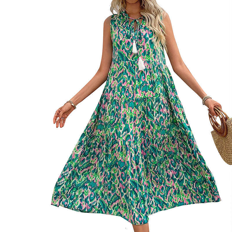 2025 European and American summer vacation style sleeveless V-neck tassel abstract printed dress with versatile temperament, new trendy clothing ins