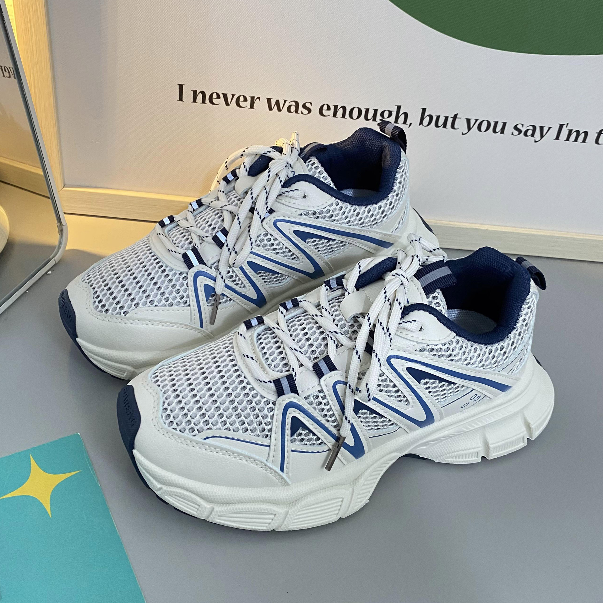 designer shoes 2025 Korean style fashion trendy thick-soled sports casual shoes for spring and autumn