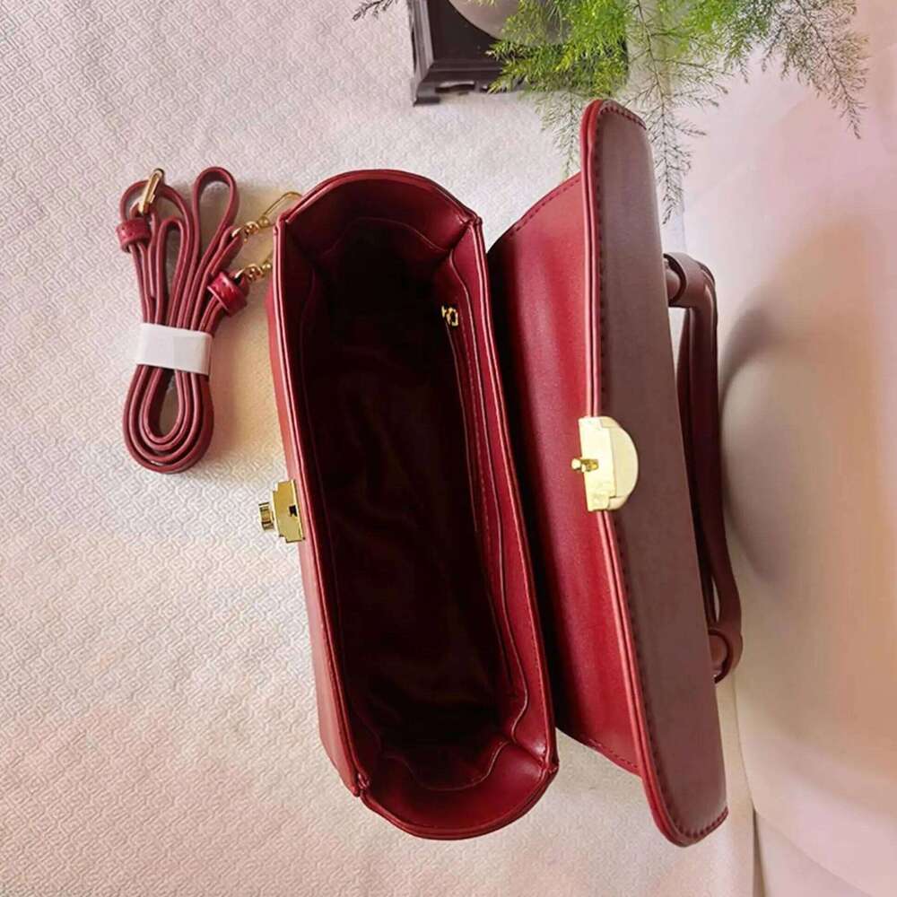 Women Red Square Handbag PU Leather Flip Shoulder High Quality Large Capacity Elegant Multi Functional Crossbody Bag Banquet