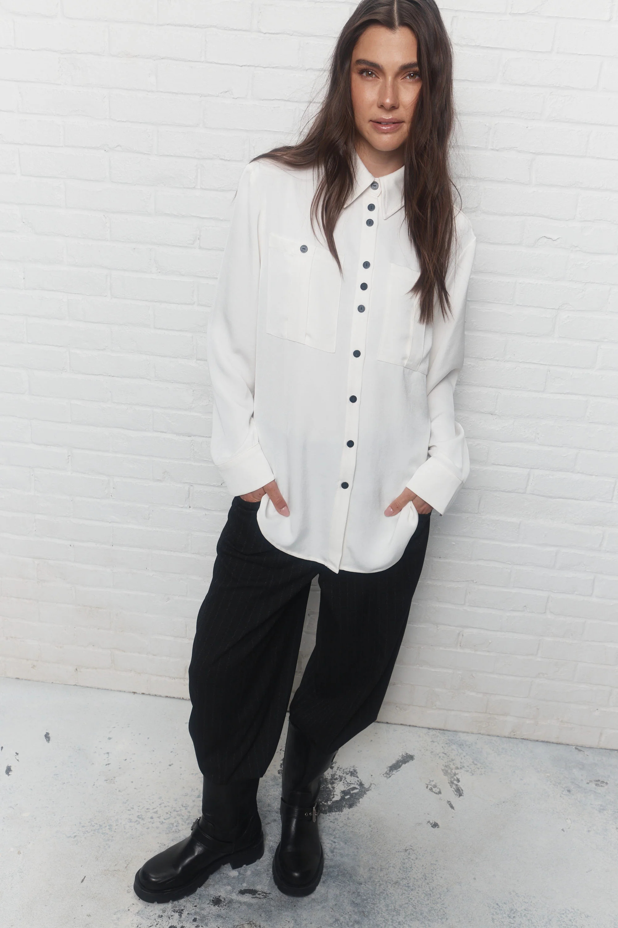 Women's White Loose Fit Stand-Collar Shirt, Long Sleeve Patch Pocket Rounded Hem Blouse