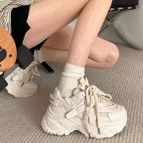 Versatile Hong Kong Style White Thick-Soled Shoes Women 2025 New Autumn Winter Student Retro Sneakers