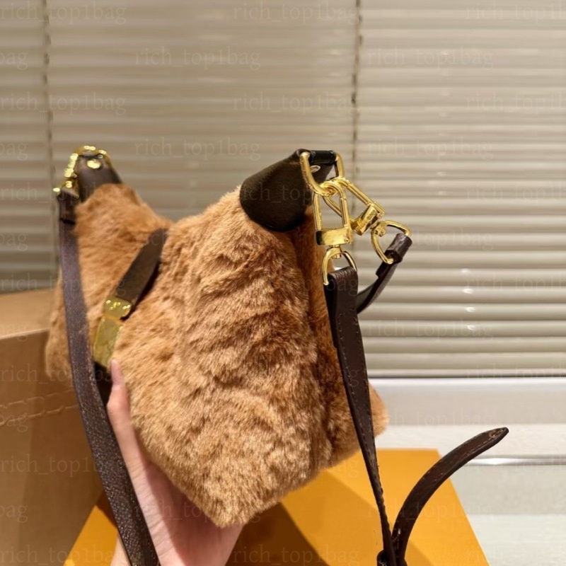 Designer bag New stlye Luxury Bag shoulder bag fur Evening Bags Women handbag underarm bag Womens chain Designer purses party wallets winter soft fashion