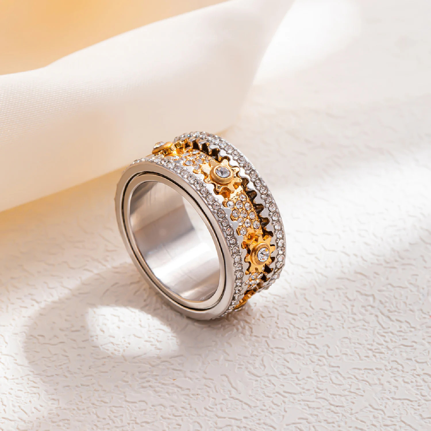 Spinner Zircon Rings For Men Women Full Rhinestone Stainless Steel Rotatable Finger Ring Anxiety Relief Stress Jewelry Gifts 251110