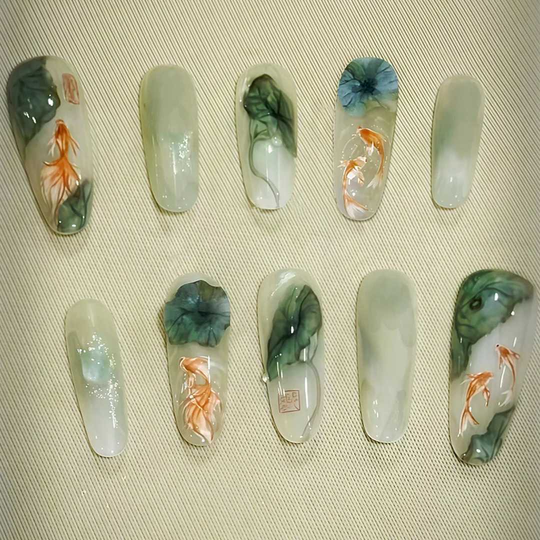 0pcs/set of smooth and long Squoval press on nails fish lotus pattern fake nails women and girls can reuse fake nails W250410