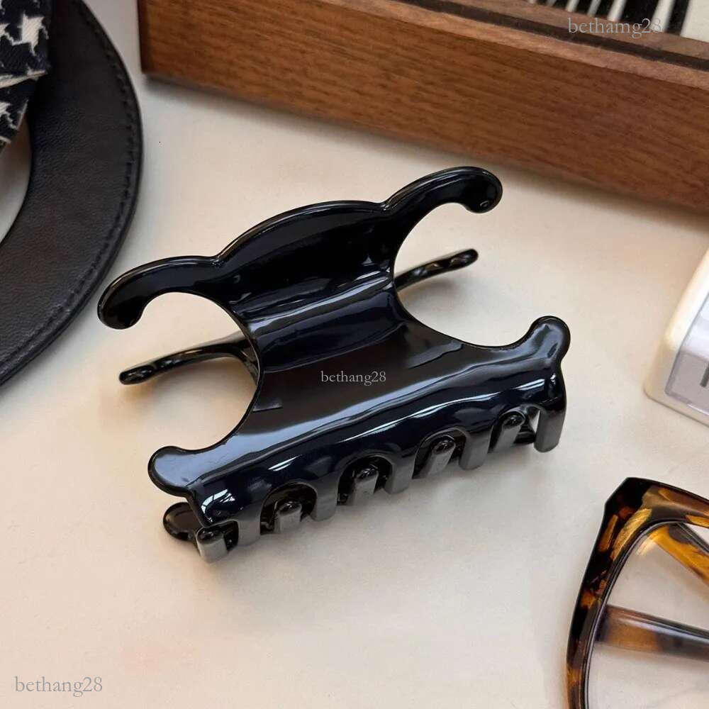 Exquisite French Arc De Triomphe Hair Claw Women New Leopard Pattern Acetate Shark Hair Clip Autumn Winter Fashion Gift Hair Accessories