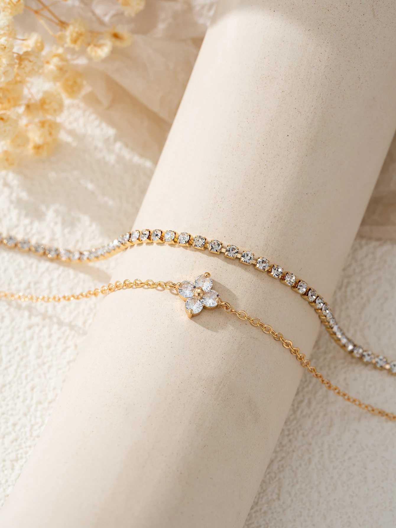 2pcs Simple Cubic Zirconia Flower Water Chain Womens Bracelet Set Daily Office JewelryT251110