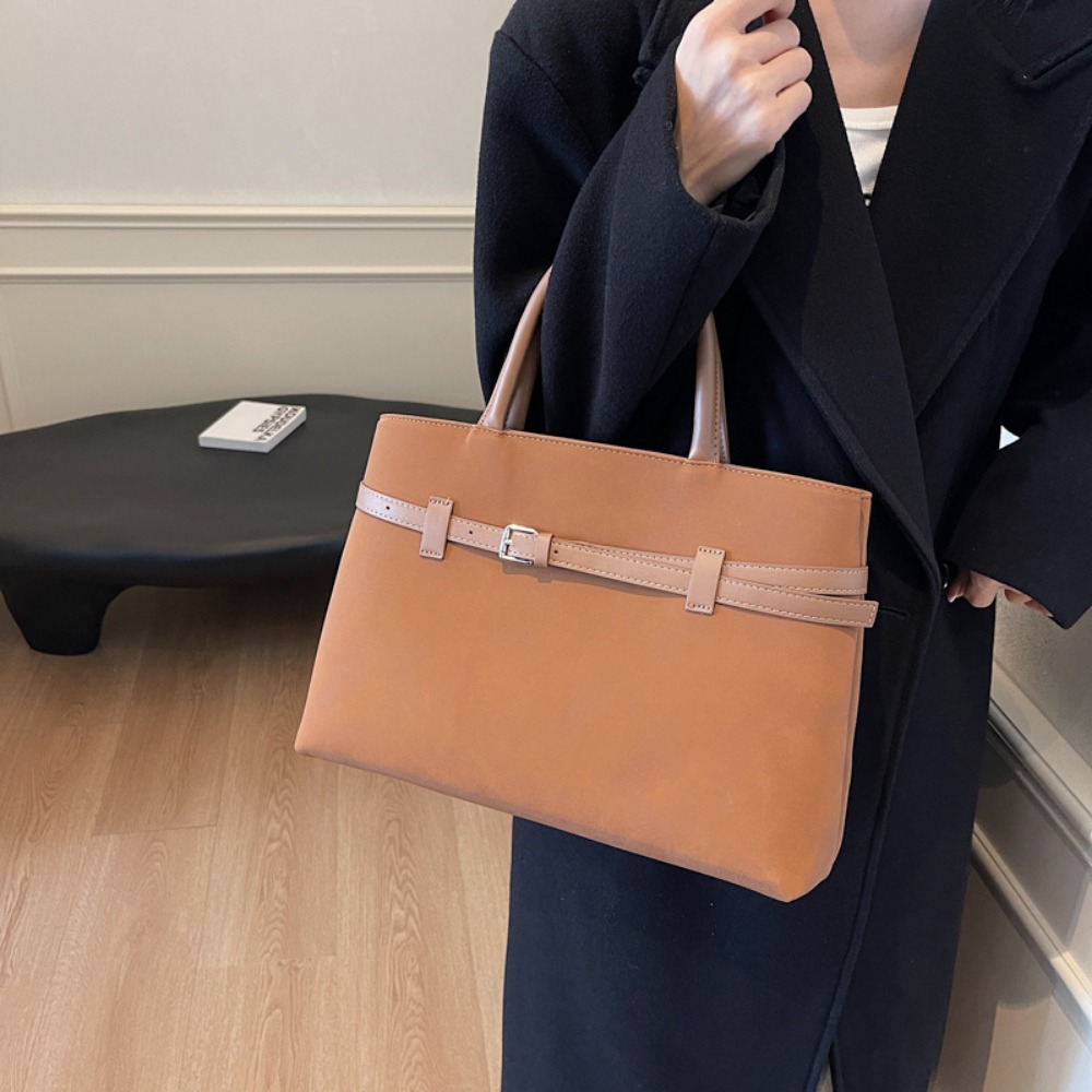 Stylish Vintage Design Shoulder Handbag with Multiple Compartments Perfect for Work and Travel