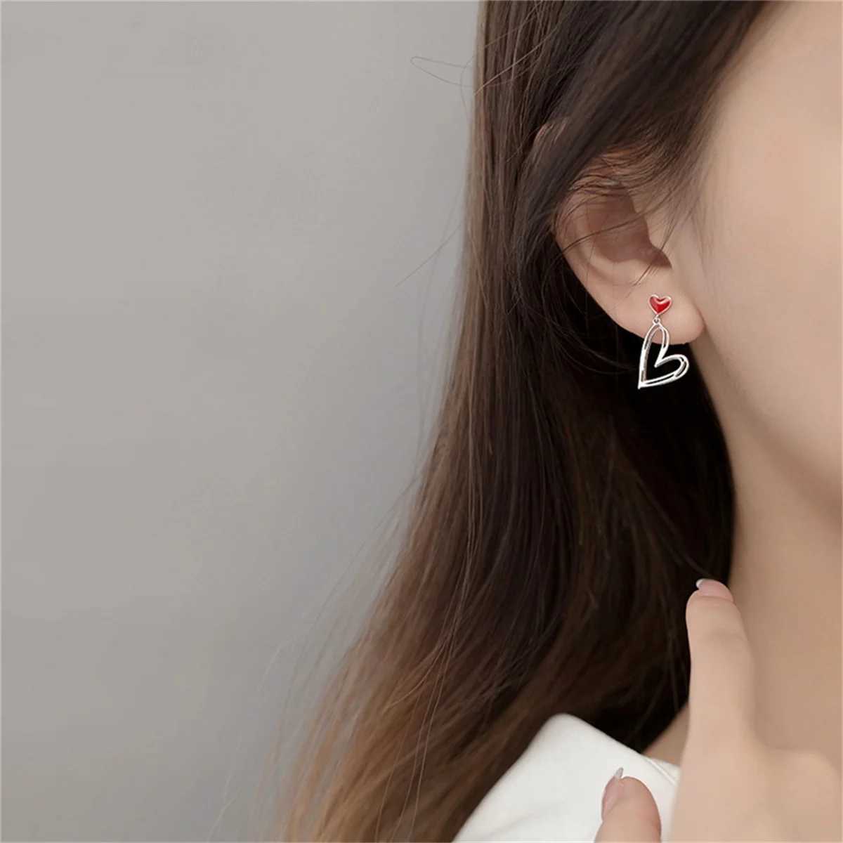 Korean New Design Asymmetric Love Heart Earrings For Women Girls Elegant Pearl Long Tassel Drop Earrings Fashion Jewelry Gift J251110