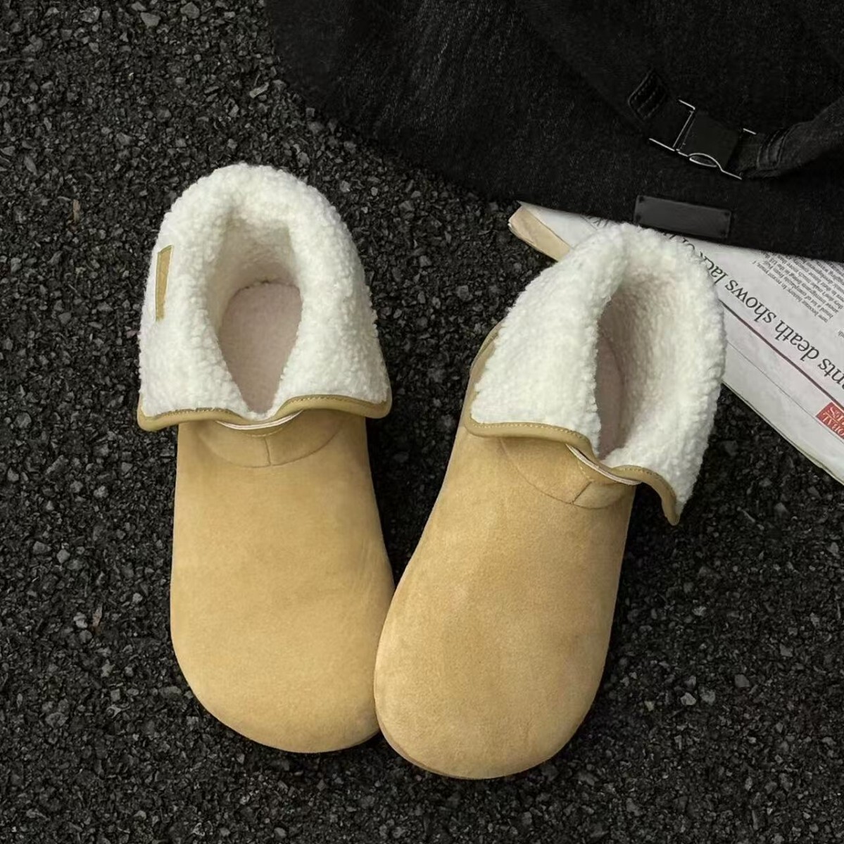 Designer's new sheepskin wool thick sole fluffy two-way snow boots rubber sole warm cotton shoes