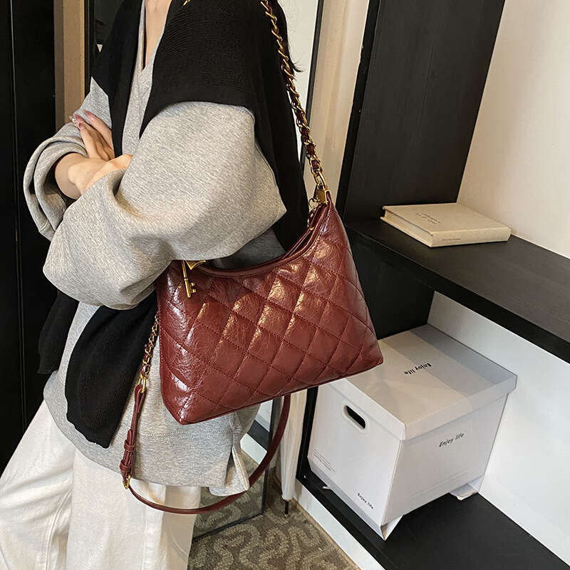 Women Elegant Crossbody Bag With Chain Strap Sophisticated Golden Tone Hardware, Everyday Formal Events Synthetic Faux Leather Handbag For Women,