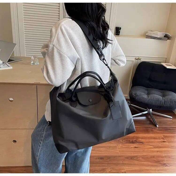 Women's Yoga Fiess Short Trip Travel Bag Waterproof Soft Large Capacity