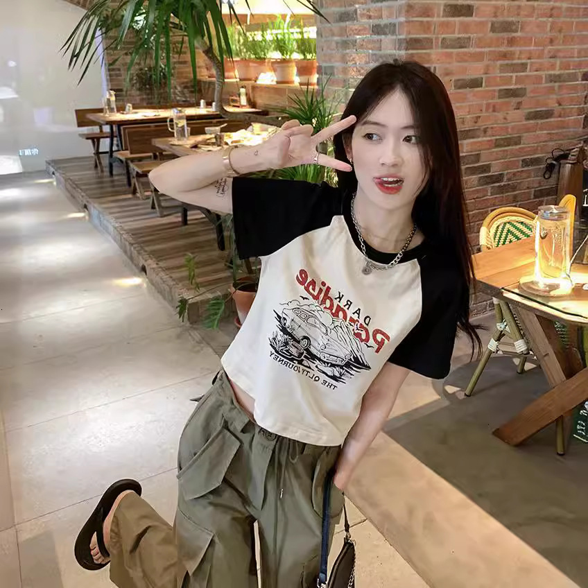 2025S Designer Women S T Shirt American Printed Sleeved T Shirt For Women S Summer Korean Version New Slim Fit Versatile Short Student Top Trend