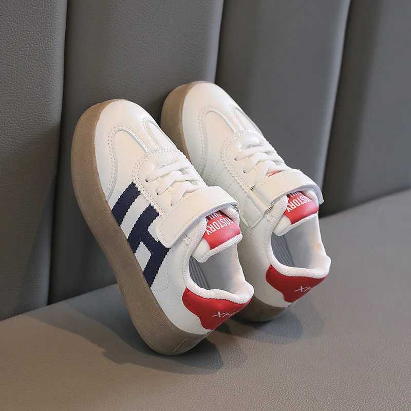 Spring Autumn Children Sport Training Shoes Boys Girls Moral Training Fashion Sneakers Kids Soft Soled Casual Shoes Skate ShoesT251110